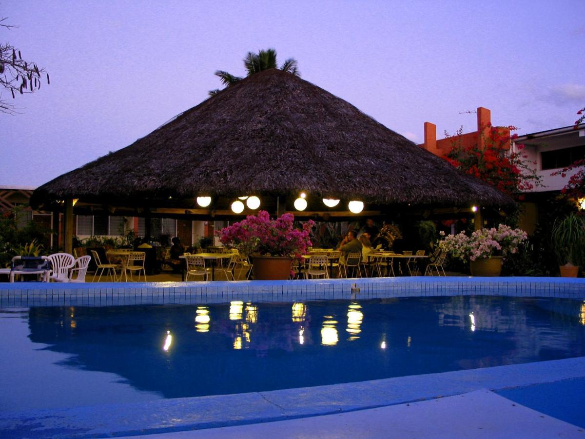Hotel Santo Vanuatu Luganville Bagian luar foto